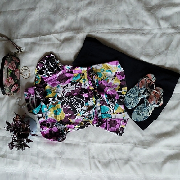 REQUEST floral Blouse - Picture 2 of 4